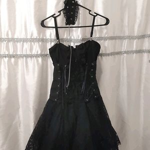 Gothic Lolita Dress With Lace Collar and Chain